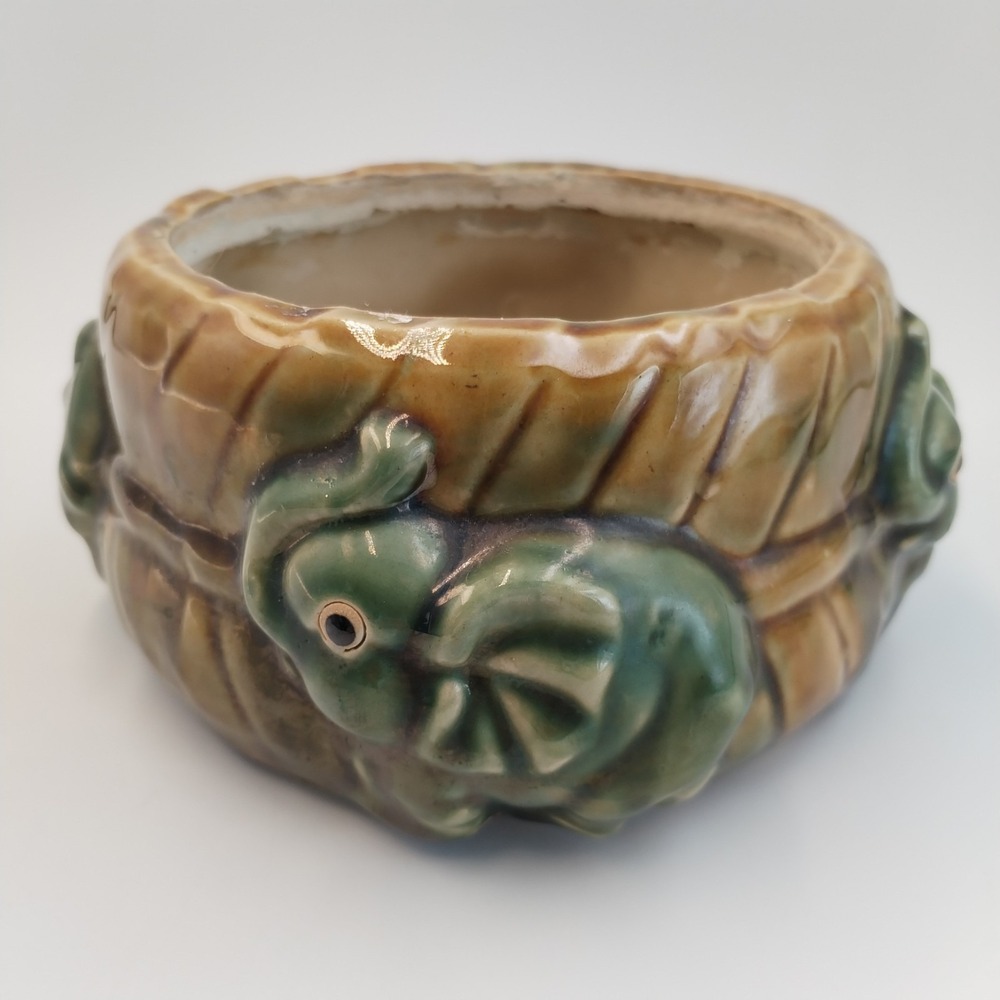 Vintage Majolica Style Elephant‎ Planter Leaf Bowl Green Brown Glaze Signed 6"